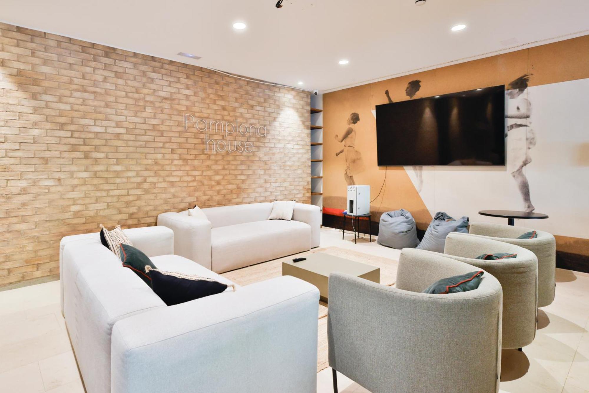 Micampus Pamplona Student Residence Экстерьер фото